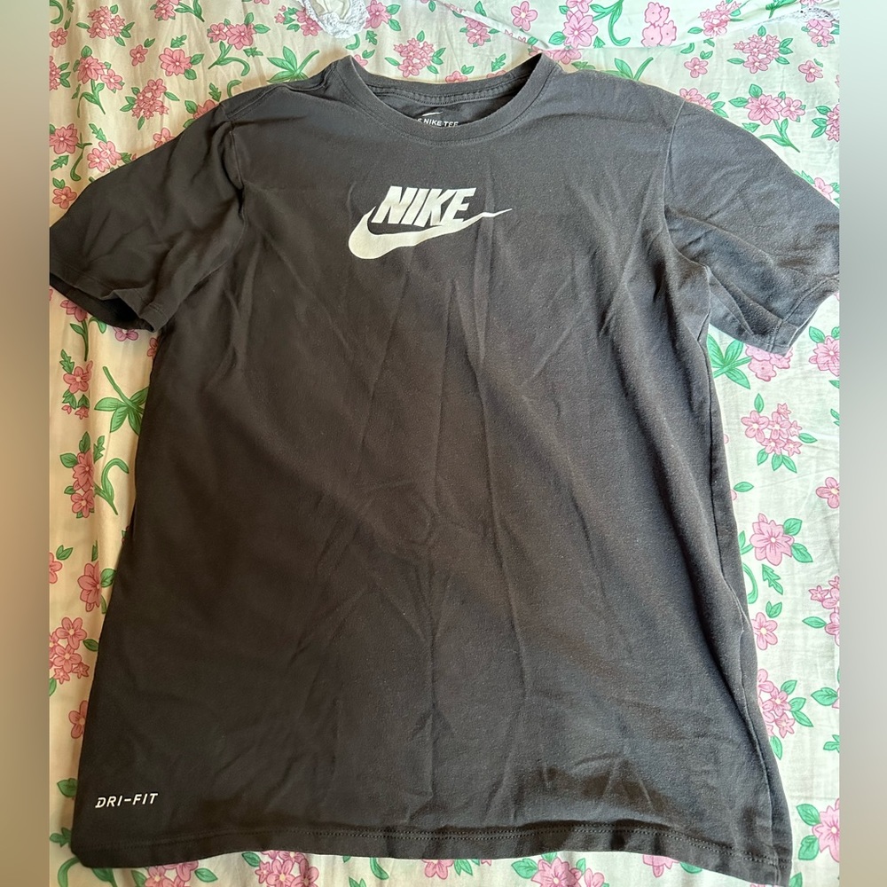 Charcoal Gray Nike Tee